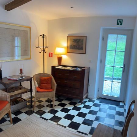 La Petite Maison Blanche Wanze Bagian luar foto