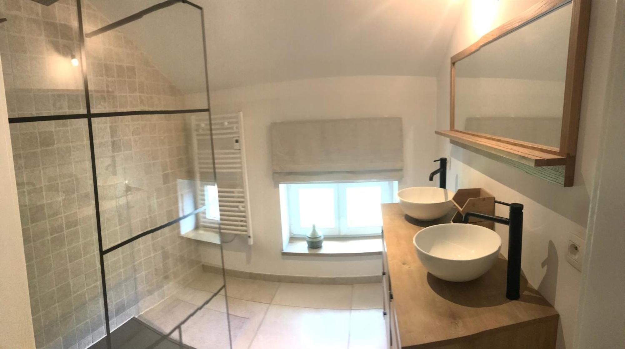 La Petite Maison Blanche Wanze Bagian luar foto