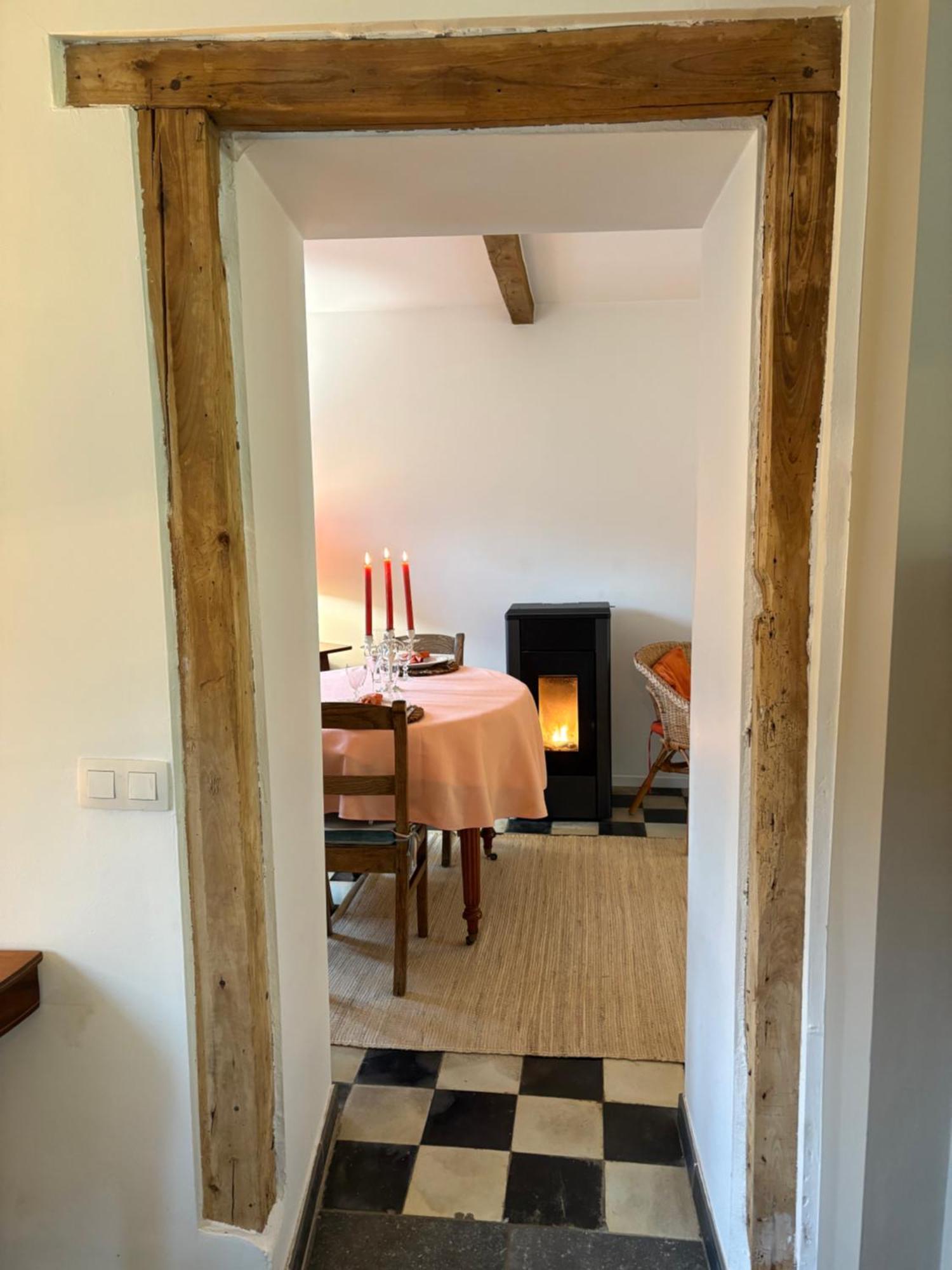 La Petite Maison Blanche Wanze Bagian luar foto