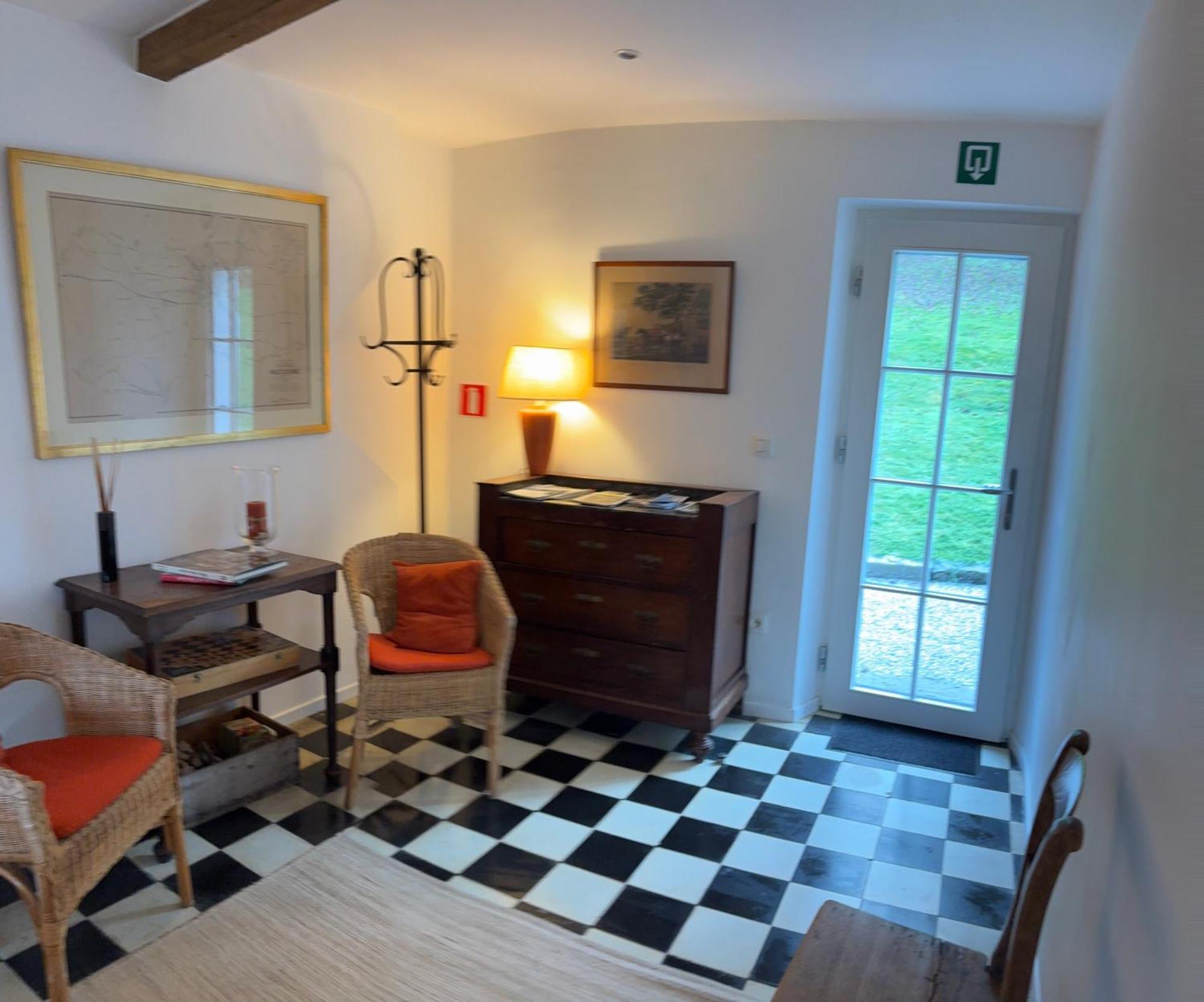La Petite Maison Blanche Wanze Bagian luar foto