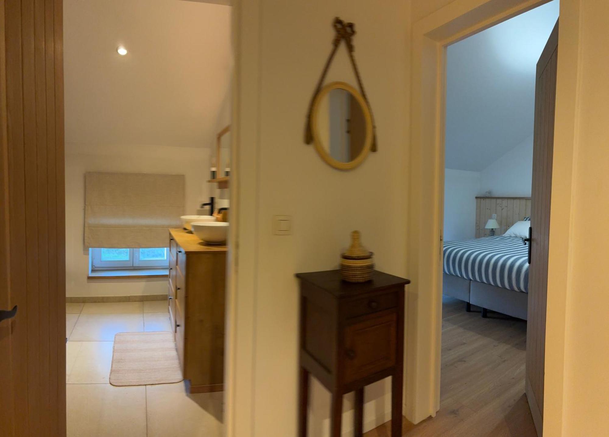La Petite Maison Blanche Wanze Bagian luar foto