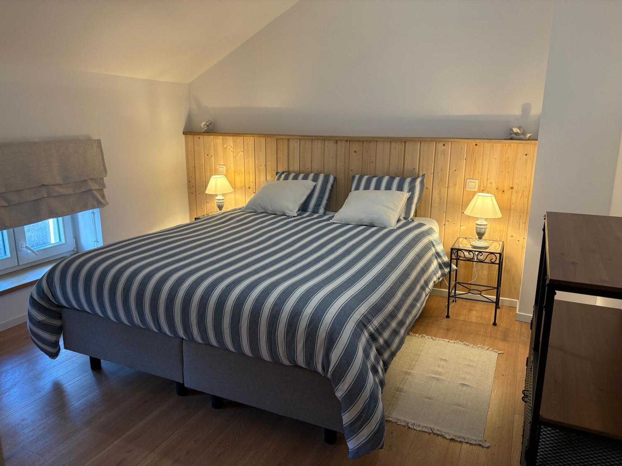 La Petite Maison Blanche Wanze Bagian luar foto